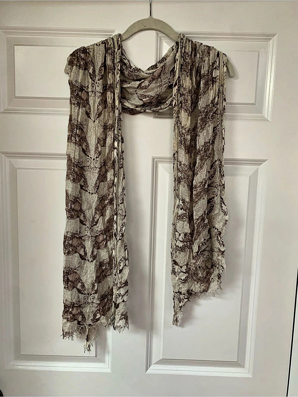 Banana Republic Print Scarf in Neutrals